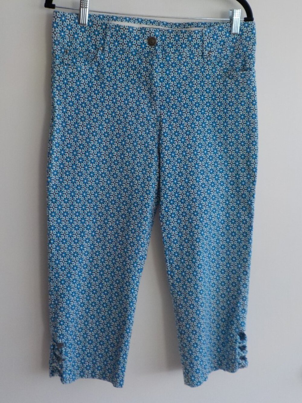 Verve Pants Capris - Girls Size 14 - Blue Flower Stretch Zip/Button (2479)
